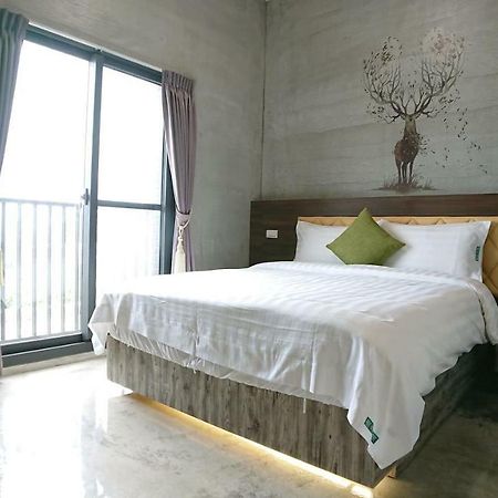 Tree House 民宿證號2316 民宿證號2350 Hualien Buitenkant foto