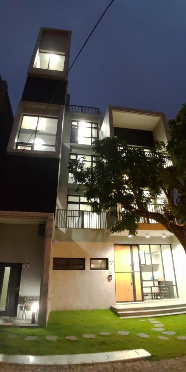 Tree House 民宿證號2316 民宿證號2350 Hualien Buitenkant foto
